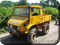 Mercédes Benz Unimog 411