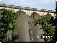 Le Barrage