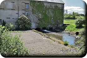 Le moulin de Chassy<br />aujourd'hui une micro-centrale électrique